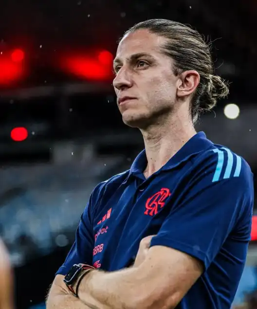 执教球队不到半年,斩获的冠军比输球场次还多